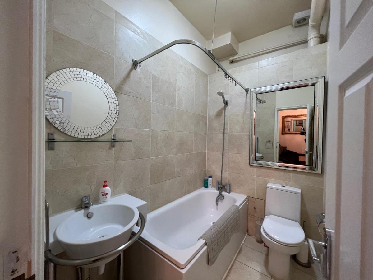 Comfy Apartments - Finchley Road London Bagian luar foto