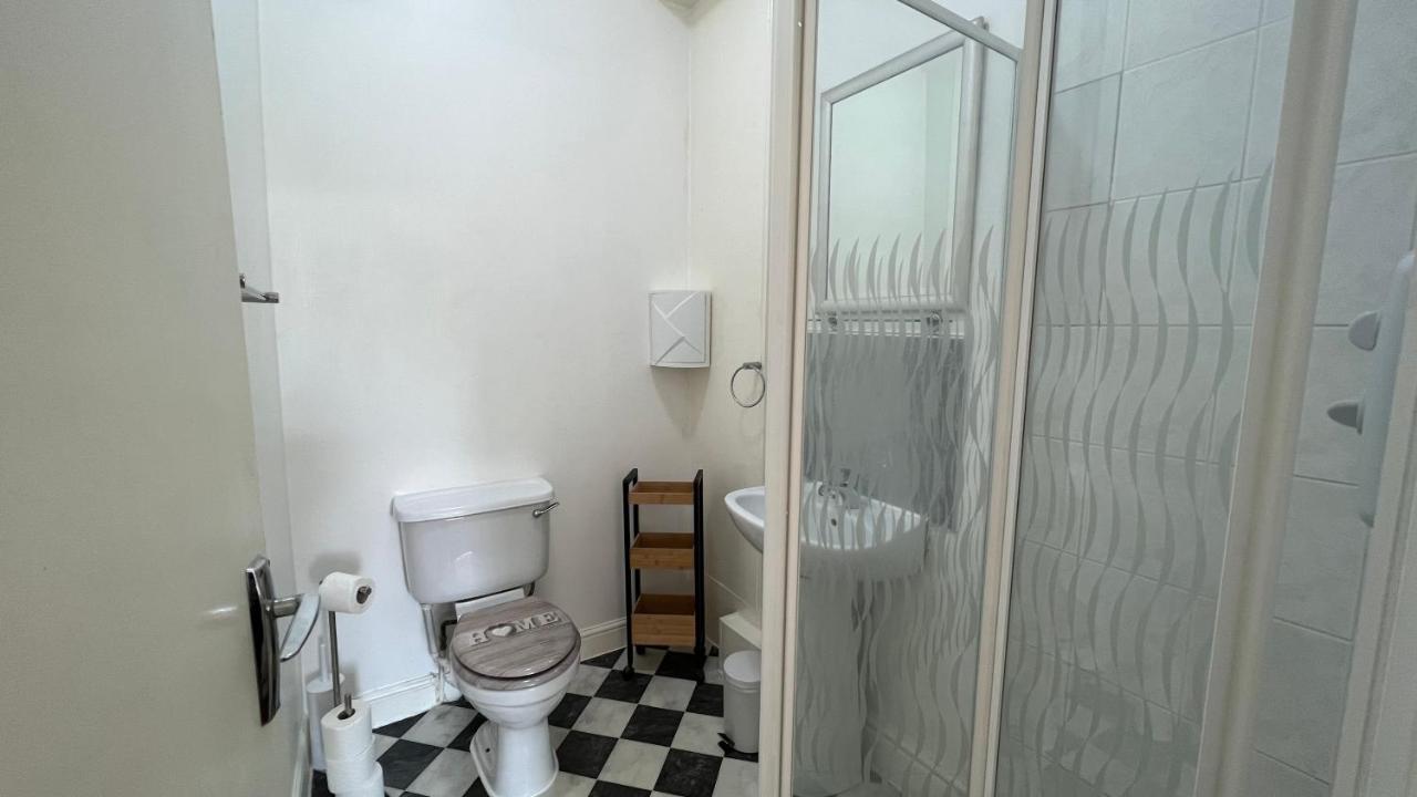 Comfy Apartments - Finchley Road London Bagian luar foto